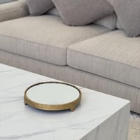 تقديمة معدن بسطح مرايا