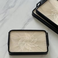 صينية تقديم معدن مميزة