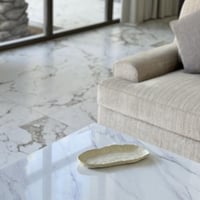 صحن تقديم سيراميك بنقشة مميزة