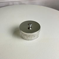 علبة اكريلك