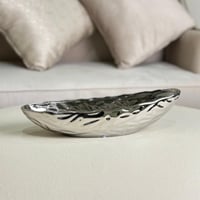 تقديمة سيراميك فضي