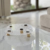 تقديمة اكريلك بقاعدة رخام ترافنتينو