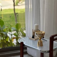 مبخر ذهبي بشكل مميز