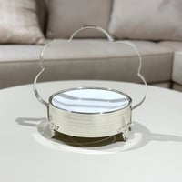 تقديمة معدن بشكل مميز