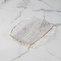 صحن تقديم زجاج بأطراف ذهبية