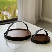 تقديمة معدن اسود بطبقة خشبية