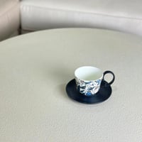 كوب سيراميك مع قاعدة