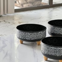 تقديمة معدن بقاعدة خشب