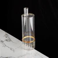 فازة زجاج بحزام ذهبي