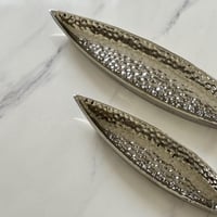 تقديمة سيراميك فضي