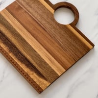 تقديمة خشبية