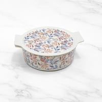 صينية فرن بنقش مميز