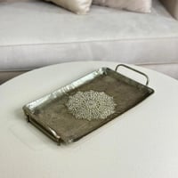 صينية تقديم معدن