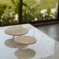 تقديمة رخام بقاعدة اكريلك