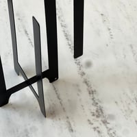 حامل فناجيل