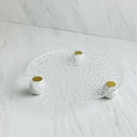 تقديمة اكريلك بقاعدة رخام