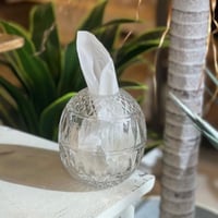 علبة مناديل زجاج