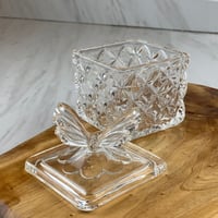 علبة زجاج انيقة