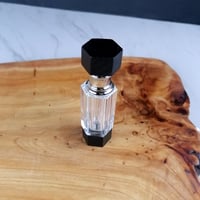 زجاجة دهن عود كريستال