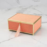 صندوق زجاجي