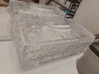 علبة مناديل زجاج