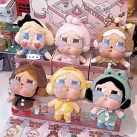 ميدالية كراي بيبي بوب مارت -Pop Mart Cry Baby Doll