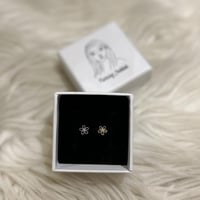 شهد - حلق طبي - Piercing