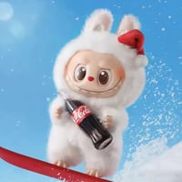 ميدالية لابوبو كوكاكولا بوب مارت - Labubu Coca Col...