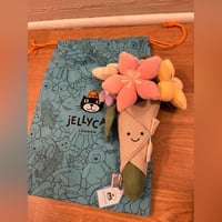 دمية جيلي كات - Jelly Cat Doll