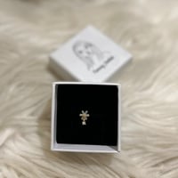 لارين - حلق طبي - Piercing