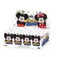 ميدالية ميكي فاميلي - Mickey Family Keychain