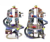 مواقف سيارات خشب