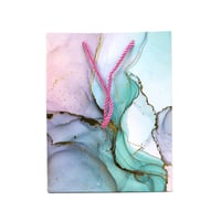 كيس هدايا صغير