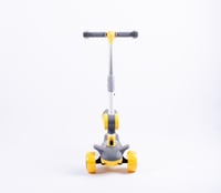 اسكوتر مع مقعد للأطفال