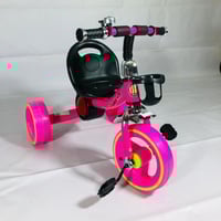 دراجة بثلاث عجلات للفتيات