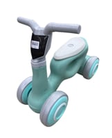 سيارة اطفال