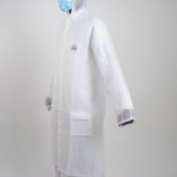 جاكيت واقي من المطر