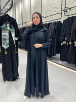 عبايه قماش كتان كم استرتش مع تطريز اسود