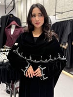 عبايه شتويه شال قماش مخمل مع شك فضي