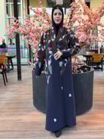 عبايه شتويه جوخ لون كحلي