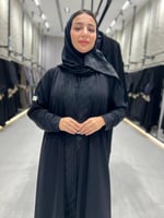 عبايه قماش كتان كم استرتش مع تطريز اسود