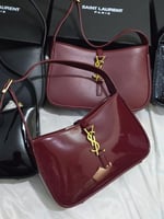 شنطة سان لوران شامل الملحقات