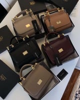 شنطة دولتشي اند غابانا شامل الملحقات كبير