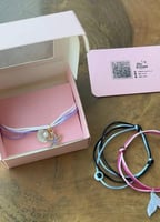 إسورة خيط باللون البنفسجي