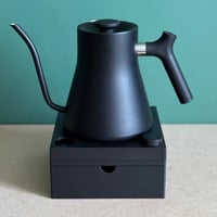 منظّم إكسسوارات غلاية درج واحد Fellow kettle