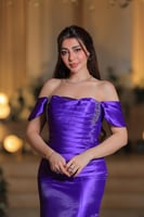 فستان سهرات ملكي ساتان أرجواني Off-Shoulder مع انس...