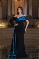 فستان أنيق وفخم بتصميم ملكي يجمع بين الرقي والجرأة...