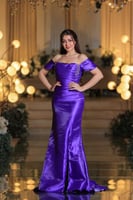 فستان سهرات ملكي ساتان أرجواني Off-Shoulder مع انس...