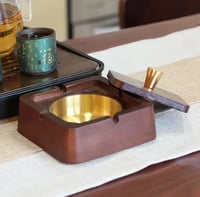 طفاية سجائر خشبية مناسبة للديكور ( عدة اشكال )