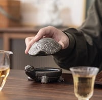 طفاية سجائر ديكورية على شكل سلحفاة